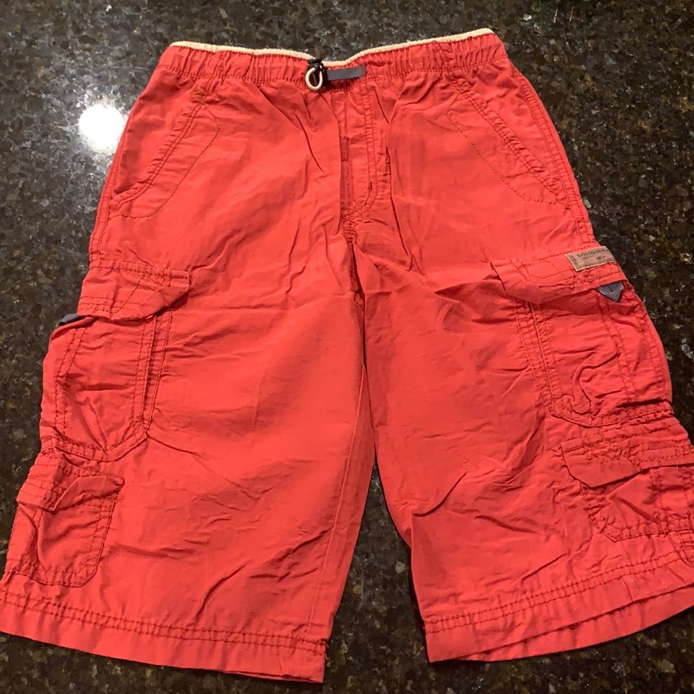 Red cargo shorts, size Youth 12